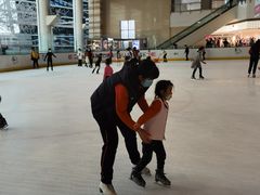 -冰纷万象滑冰场(沈阳万象城店)