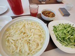 -鸿星花园酒家(银亿家园店)