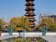 -龙华寺