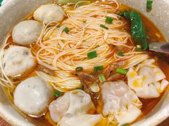 馄饨竹升面-全渔村小海鲜