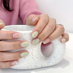 -悦指间美甲美睫