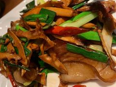 -黑鸡小馆(金源店)