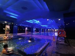 室内恒温泳池-Waterfall瀑布湾优健源(华侨城店)