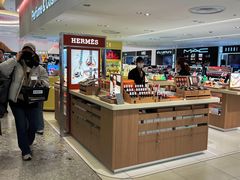 -关西国际机场直营免税店