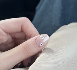 -初心纹眉洗眉·美睫专业店