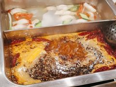 -百年川椒重庆老火锅(光谷店)