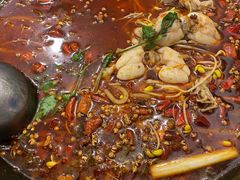 -鸿顺老铁锅美蛙鱼府(解放碑店)