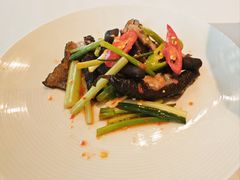 泰式酸辣脱骨黑鸡爪-江城明珠豪生大酒店·泰国金兰花旋转餐厅