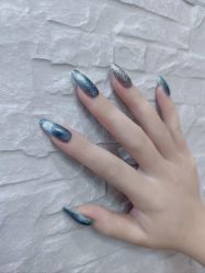 -灰姑娘美甲美睫馆