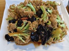 -美顺香食府鱼头老店(雪野湖店)