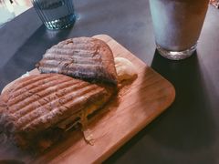 -边渡咖啡烘焙店(昙华林店)