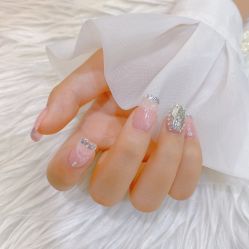 -七彩虹美甲美睫 半永久