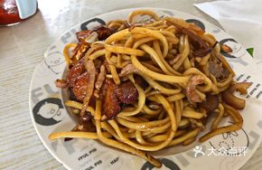 Pork Liver and Pork Rind Fried Noodles