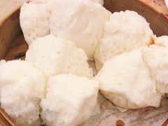 蜜汁叉烧包-点都德(盘福楼店)