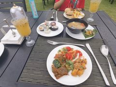 -JW万豪厨房餐厅·滨海草坪烧烤·海鲜·海景(三亚绿发山海天JW万豪酒店)