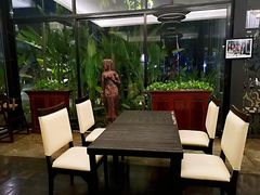 -Palate Angkor Restaurant & Bar