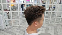 -米娜护肤造型