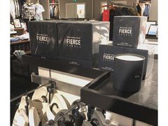-Abercrombie&Fitch(德基广场店)