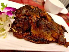 酥焖鲫鱼-玉华台饭庄(裕中西里小区店)