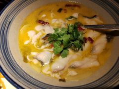 苗家酸菜鱼-云念·云水遥(金台路店)