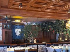 -八府香鸭·啫啫煲(华山路店)