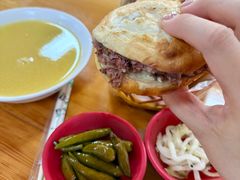 -闫家驴肉火烧(五四店)