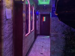 -路边边.炒菜烧烤.音乐餐厅(良乡长虹店)