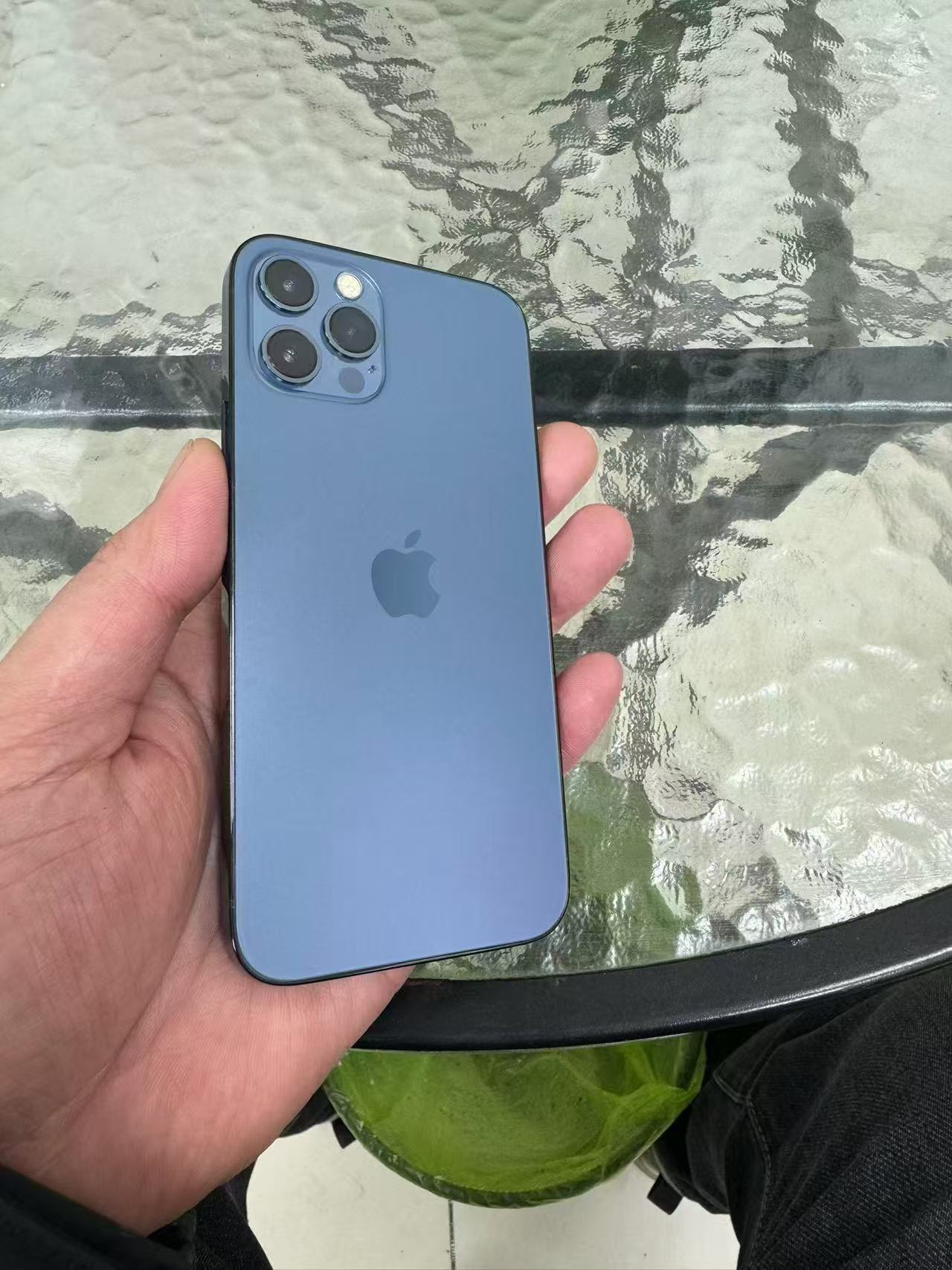 苹果手机为什么这么贵(苹果手机为什么这么贵还这么好卖)