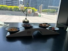 -凤凰湘语·平价海鲜餐厅(浦东旗舰店)