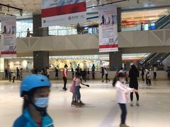 -冰纷万象滑冰场(南山万象天地店)