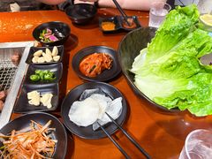 -肉甲韩国木炭烤肉(新壹街1店)