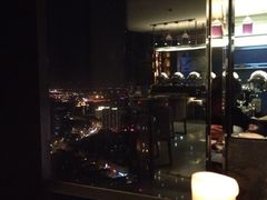 景观位-唐拉雅秀酒店-西锦汇空中BBQ·思创餐厅