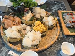 -慢丽江·云南野生菌土鸡锅(西山店)