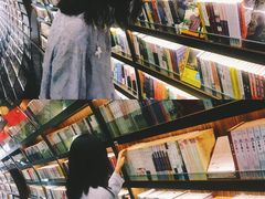-钟书阁(珍园店)