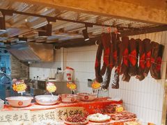 -旧街市鲜货老火锅(大光路店)