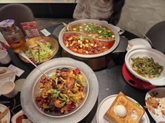 -辣尚瘾·烤鱼·新川菜(牡丹园直营店)