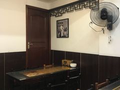 大堂-长人馄饨铺(解放街店)