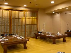 -青瓦餐厅·生鱼片·韩园烤肉(西塔店)