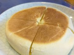 酸奶饼-蒙亨·手把肉·蒙古包文化主题餐厅(天恒广场店)