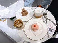 -Fridi Patisserie Cafe