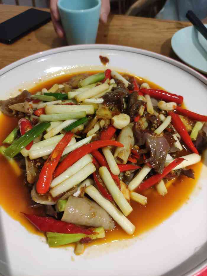 鸡毛店(西体店)-"下午两点多来的 好多菜品都没有了 点的这.