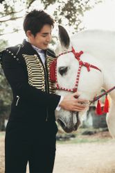 欧美时尚-巴黎婚纱摄影工作室