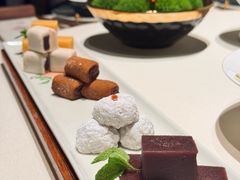 小吃三拼-四季民福烤鸭店(外滩外白渡桥店)