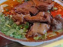 半筋半肉面-金杨拉面王小吃面馆·牛三宝面·红烧牛肉粉