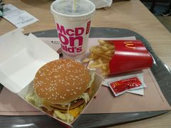 -麦当劳(光新乐购店)