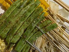 -山野的朋友露营炭火烤肉