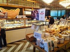 面包甜点陈列柜-牛角村(大族广场店)