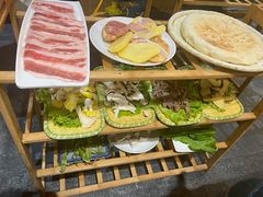 -有一锅·野生菌黑山羊腊排骨火锅(古城北门店)