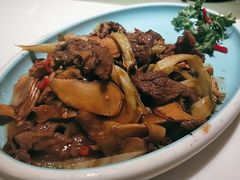 老山姜炒牛肉-原味田园·客家菜·土窑鸡(中航城君尚购物中心店)
