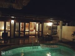-三亚亚龙湾五号度假别墅酒店